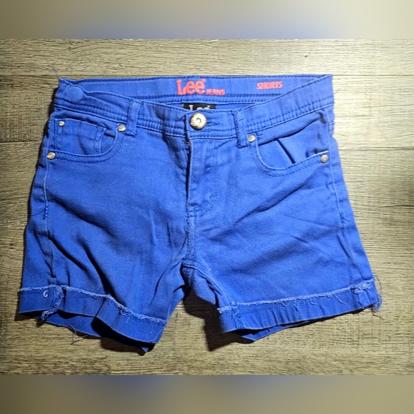 Lee Other - Vintage Lee Jean's girls size 10 blue shorts with decorative button